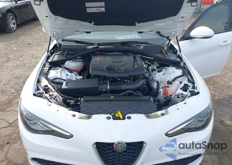 2022 Alfa Romeo Giulia Ti Awd z USA, uszkodzony, nr VIN ZARFANBN8N7661860